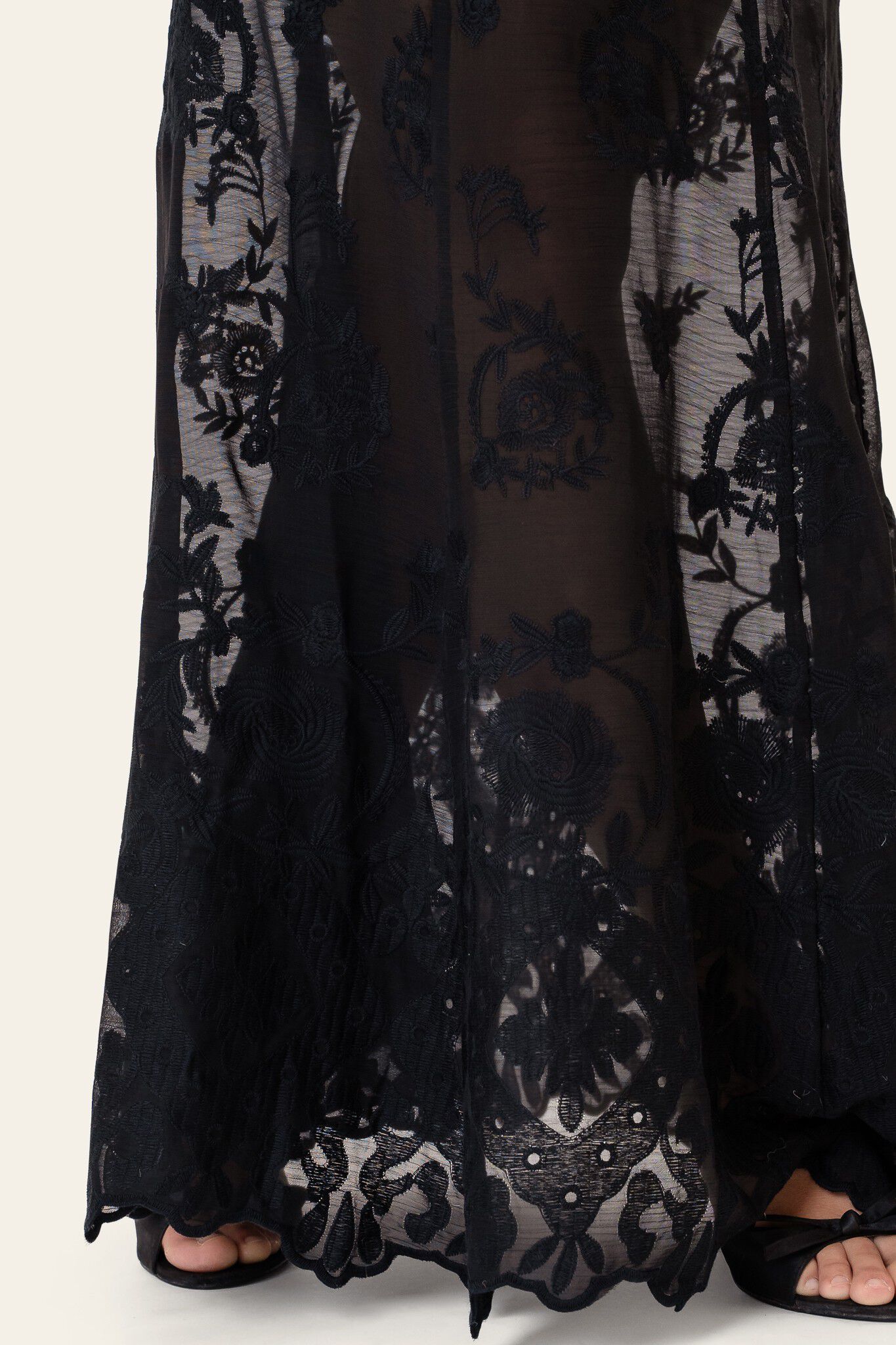 EllinorIC Lace Maxi Skirt