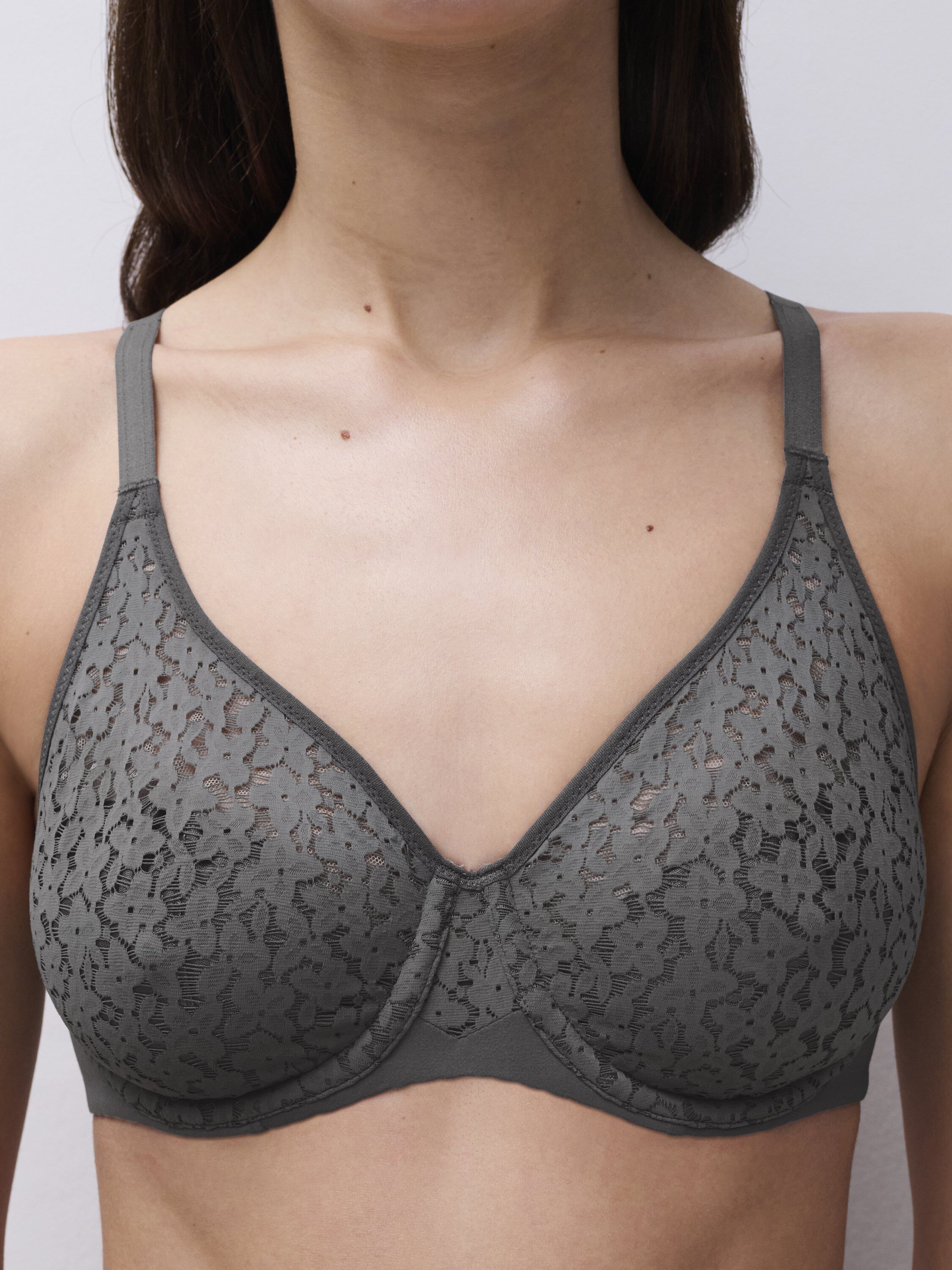 Norah Covering molded bra