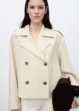 Double-breasted jacket with lapels