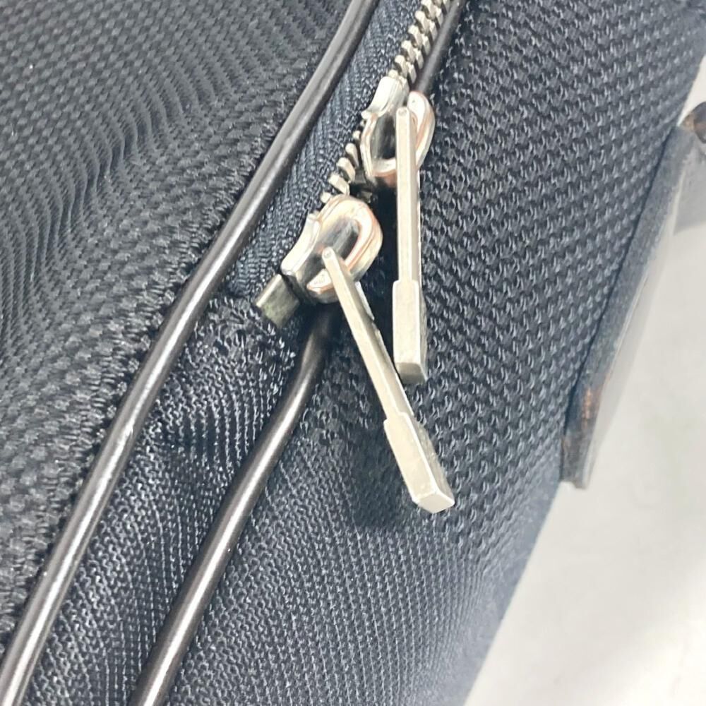 Louis Vuitton Damier Geant Associe
