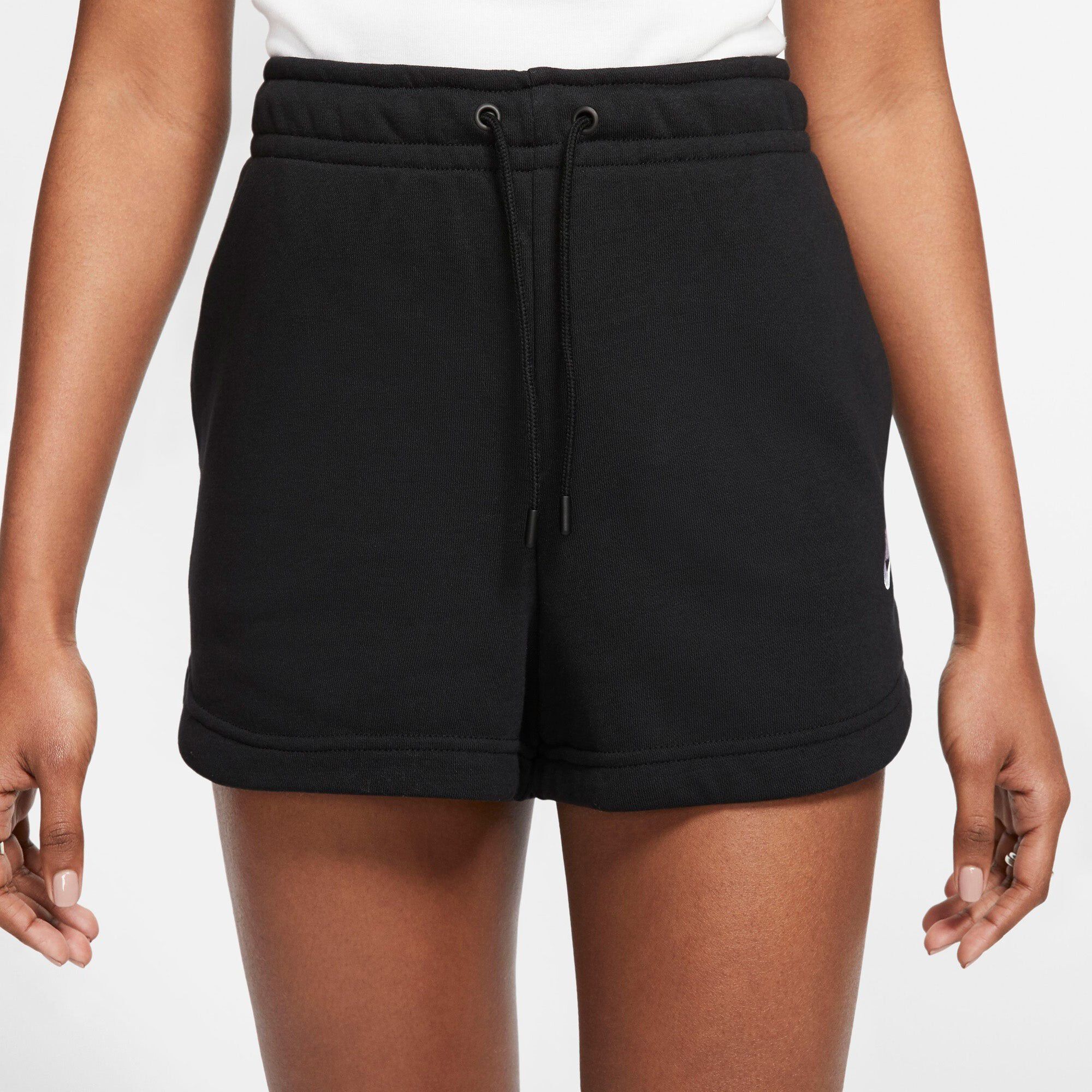 sportswear essential shorts