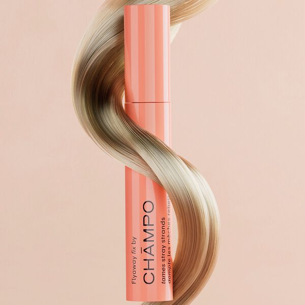 Flyaway Fix  Fiksering af genstridigt hår