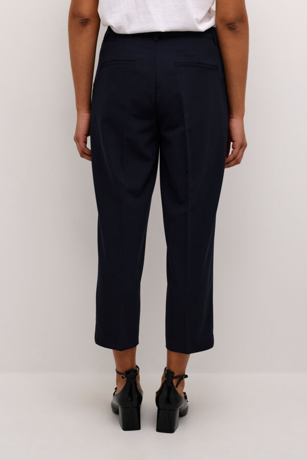 KAsakura HW Cropped Pants