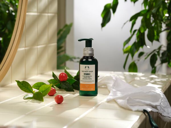 Vitamin C Glow Revealing Liquid Peel