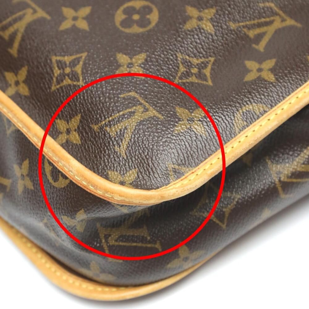 Louis Vuitton Shoulder Bags