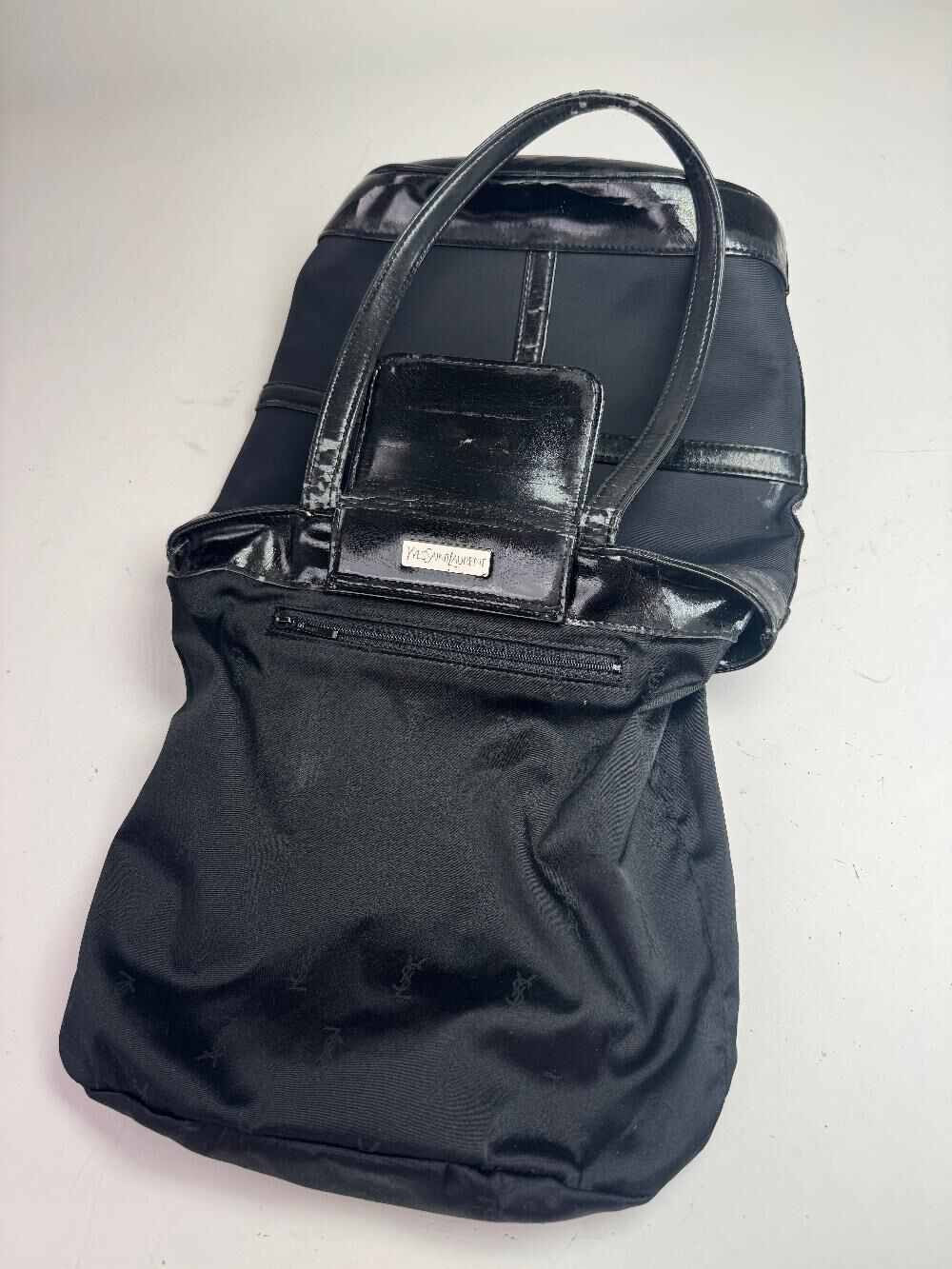 Yves Saint Laurent Bucket Bag