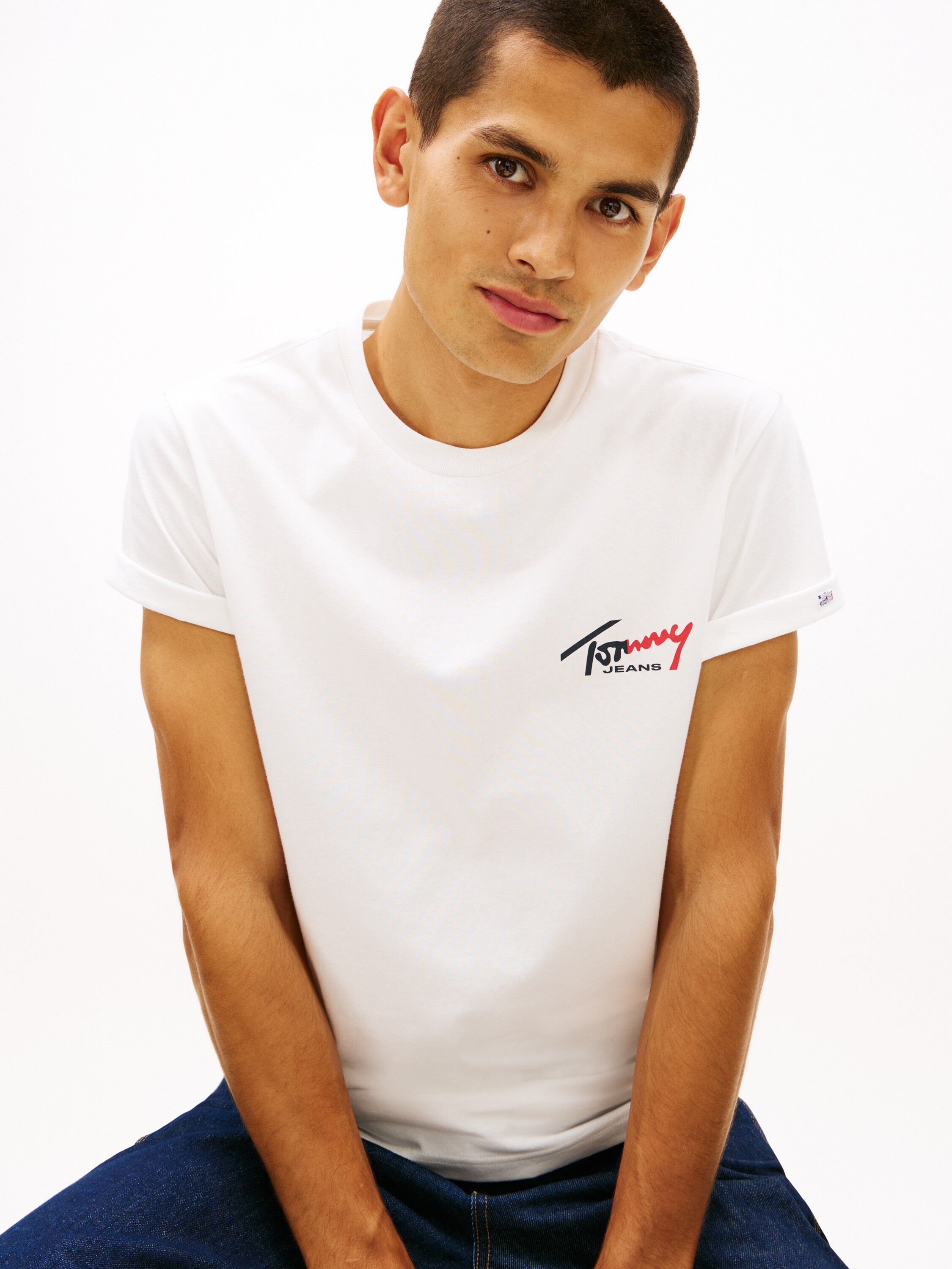 TJM SLIM SIGN CHEST SS TEE EXT