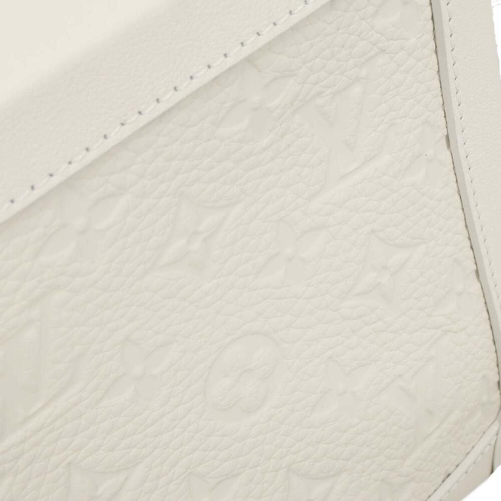 Louis Vuitton Shoulder Bags