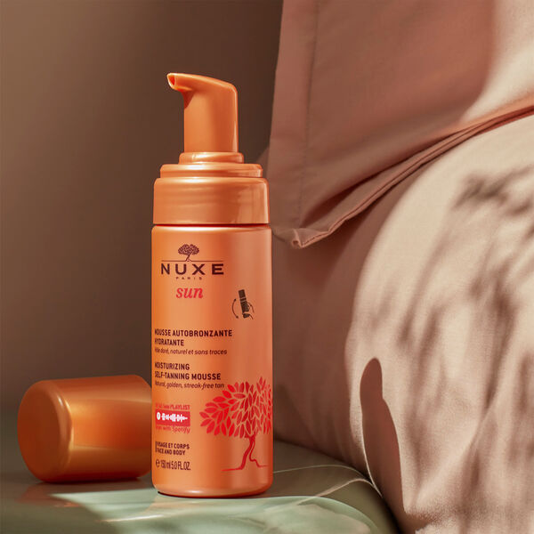 SUN MOISTURIZING SELF-TANNING MOUSSE 150ML
