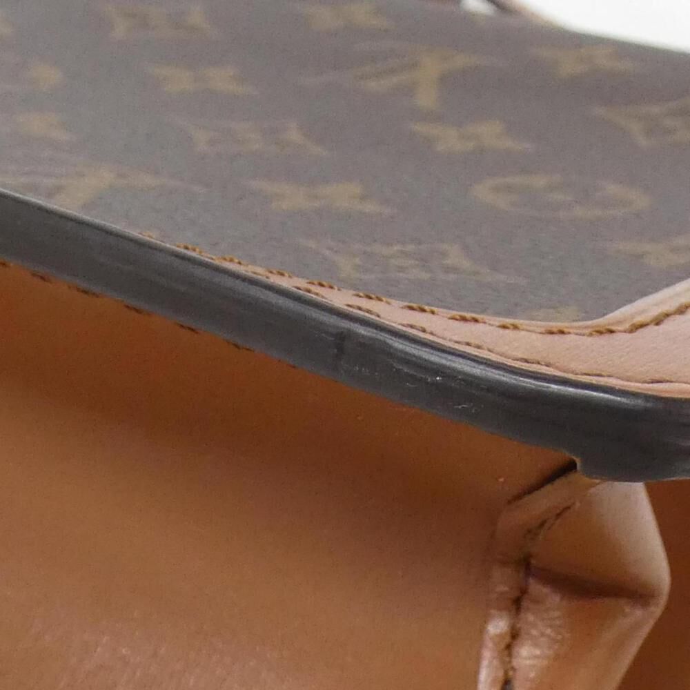 Louis Vuitton Dauphine