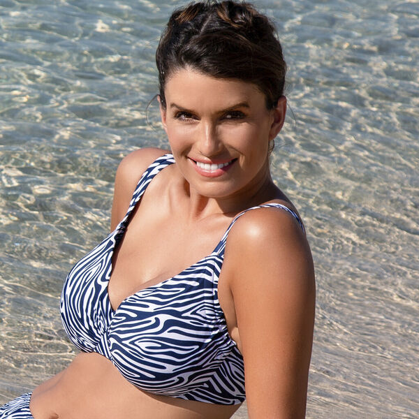 Adjustable bikini top