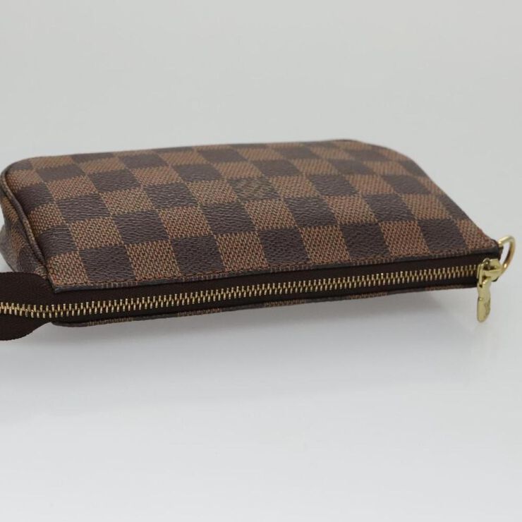 Louis Vuitton Pochette Accessoires