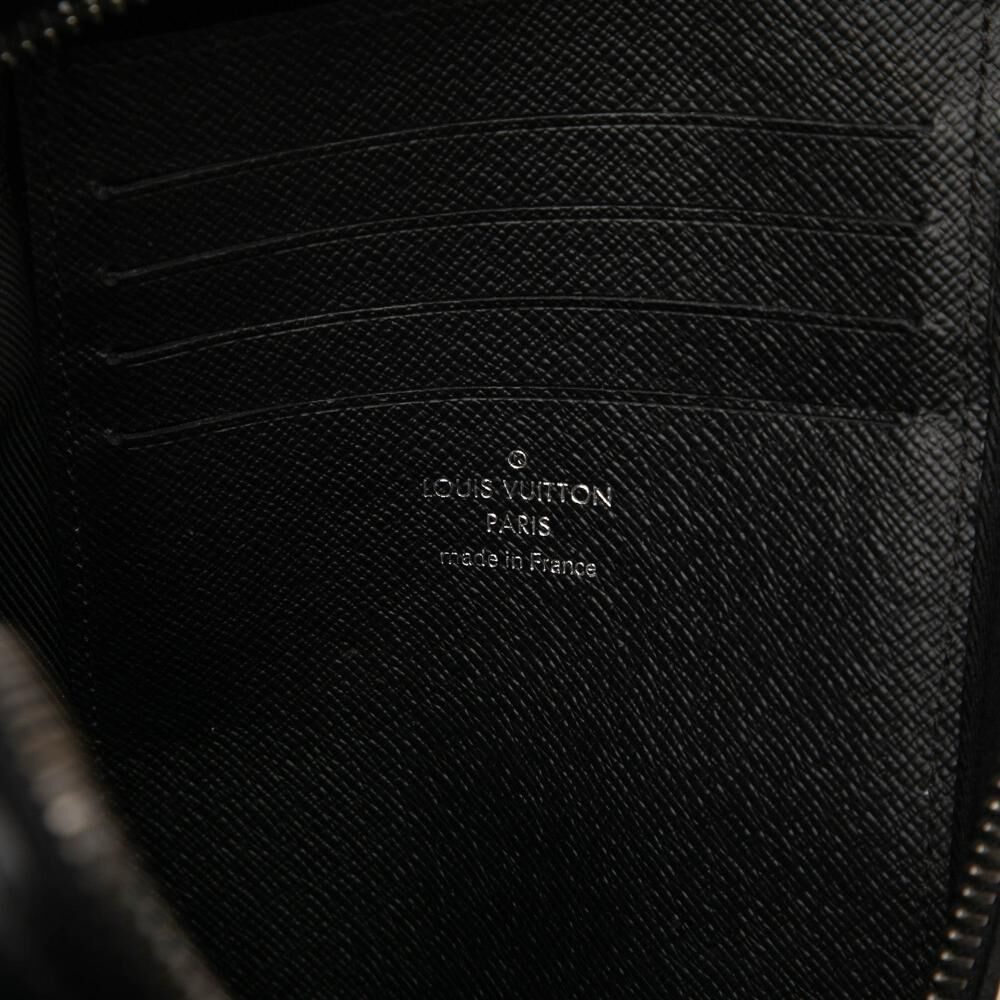 Louis Vuitton Clutch