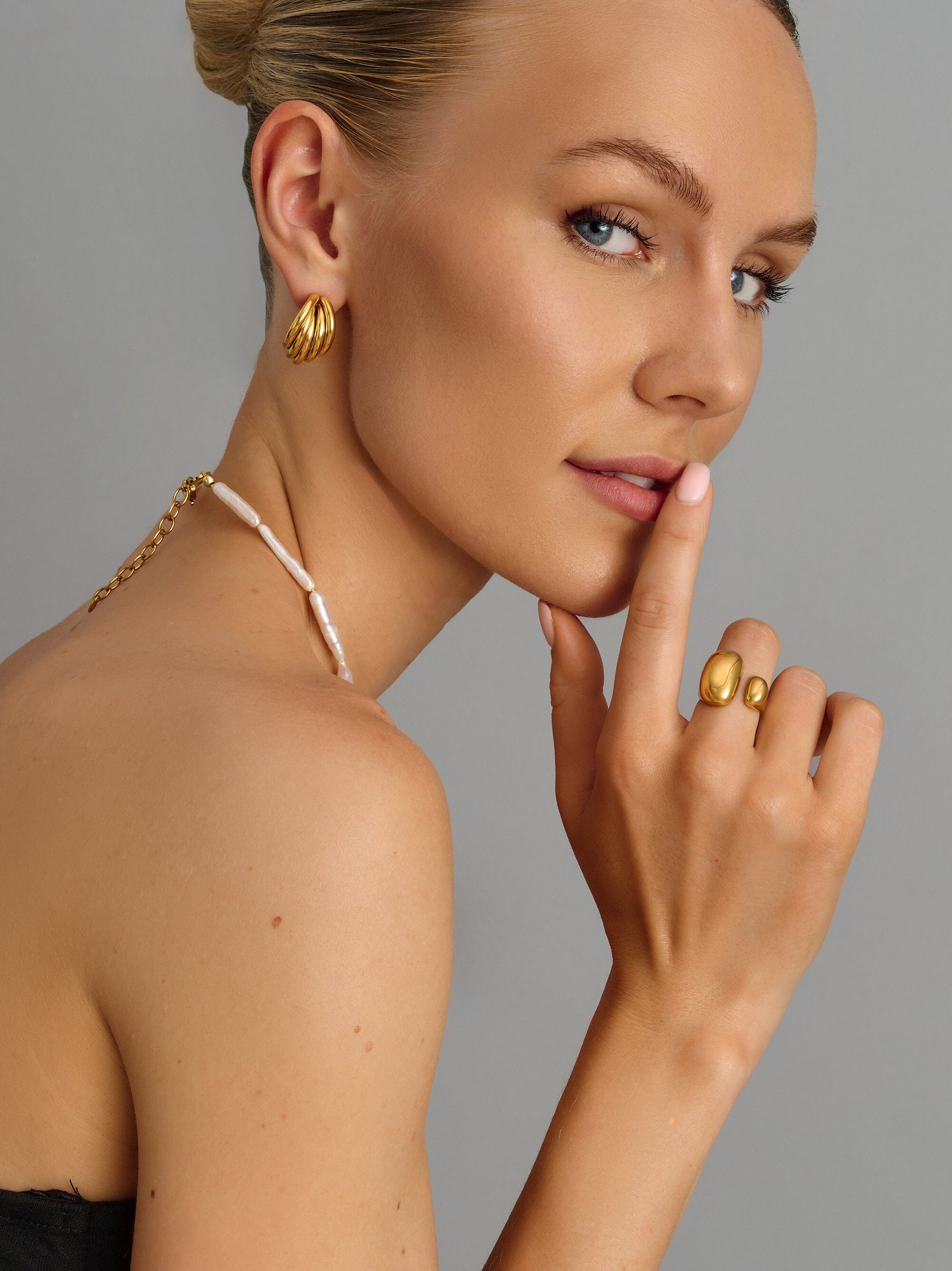 Chunky Cuff Ring in Gold