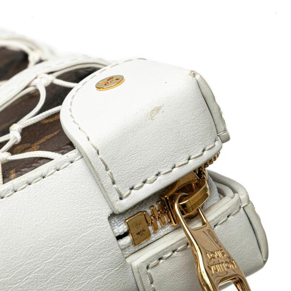 Louis Vuitton Crossbody Bag