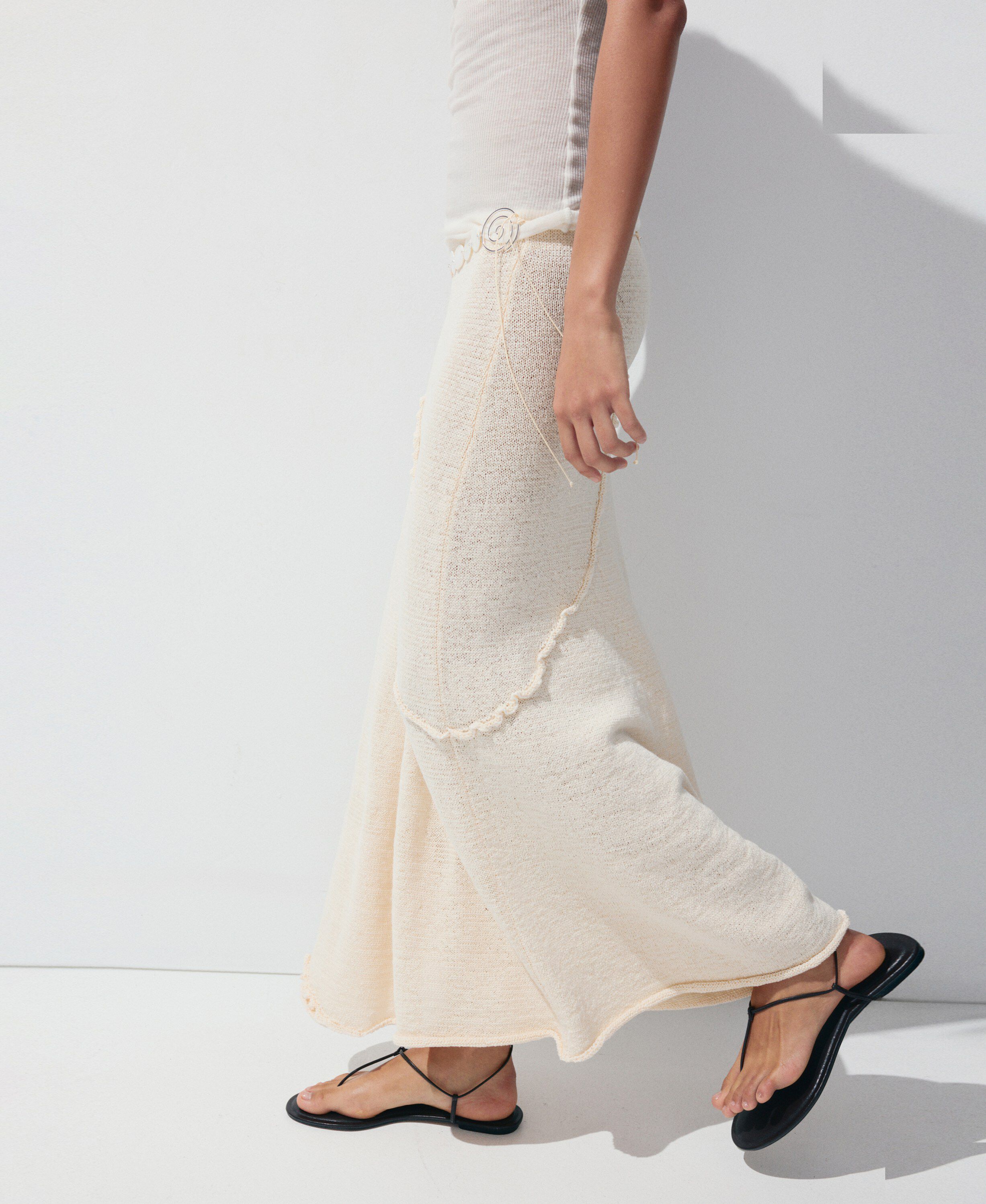 Ribbed skirt with wavy stitching de