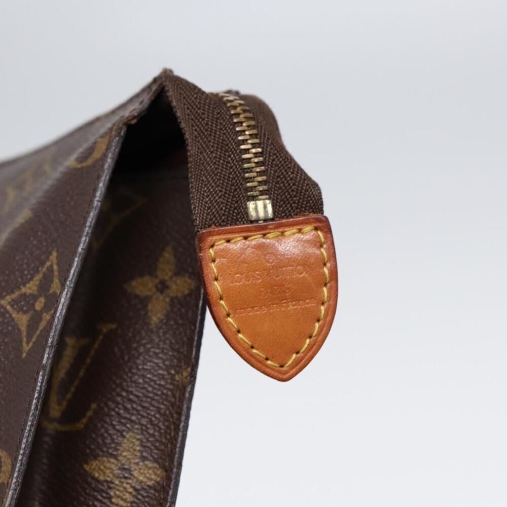 Louis Vuitton Poche Toilette