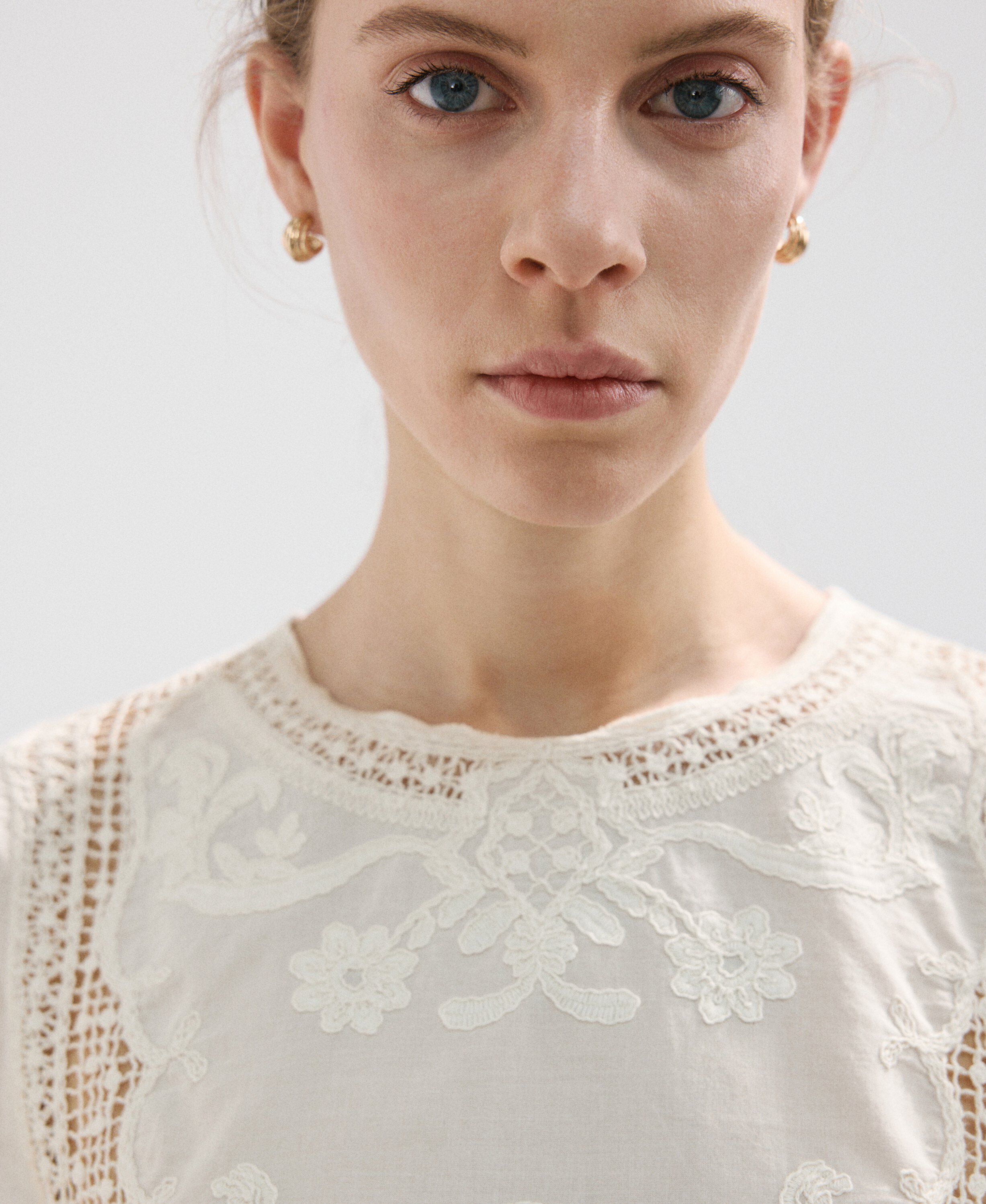 Cotton top with embroidered details
