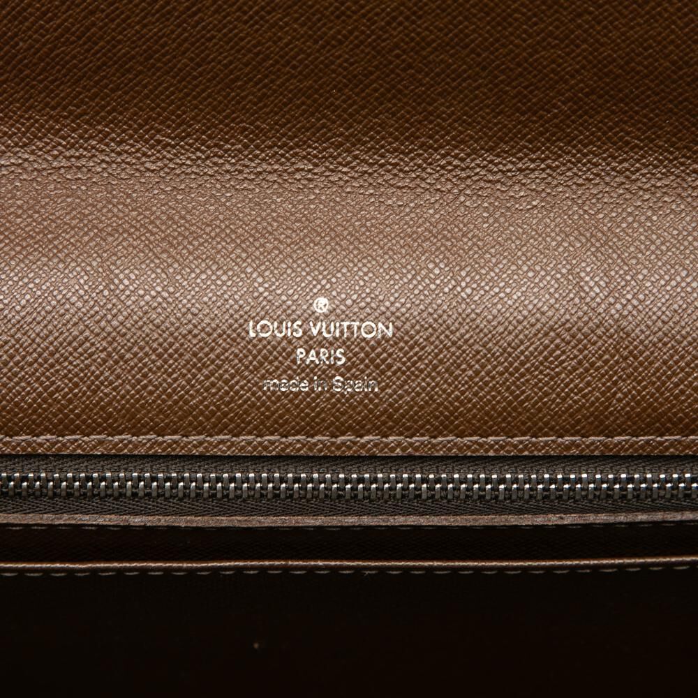 Louis Vuitton Clutch