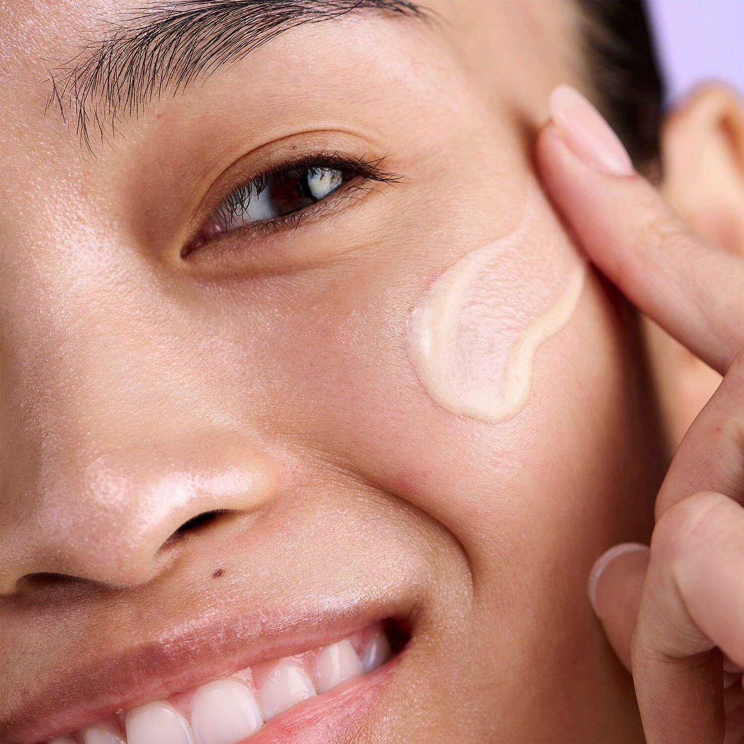 Amino Rain Glaswater Serum - Fugtgivende ansigtsserum