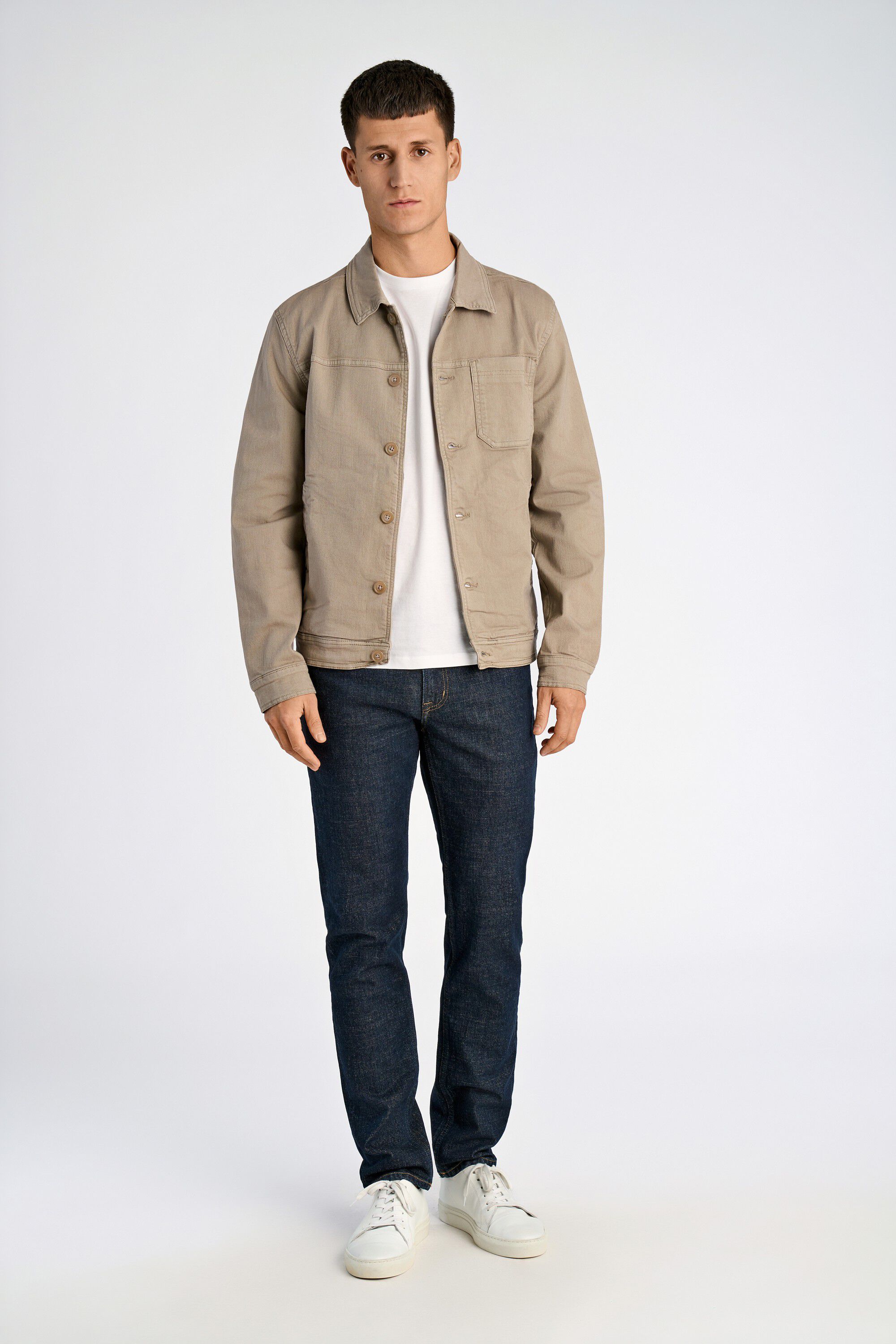 Cropped length overshirt