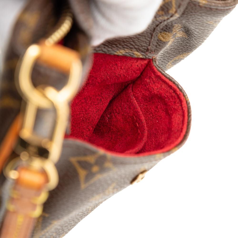 Louis Vuitton Clutch