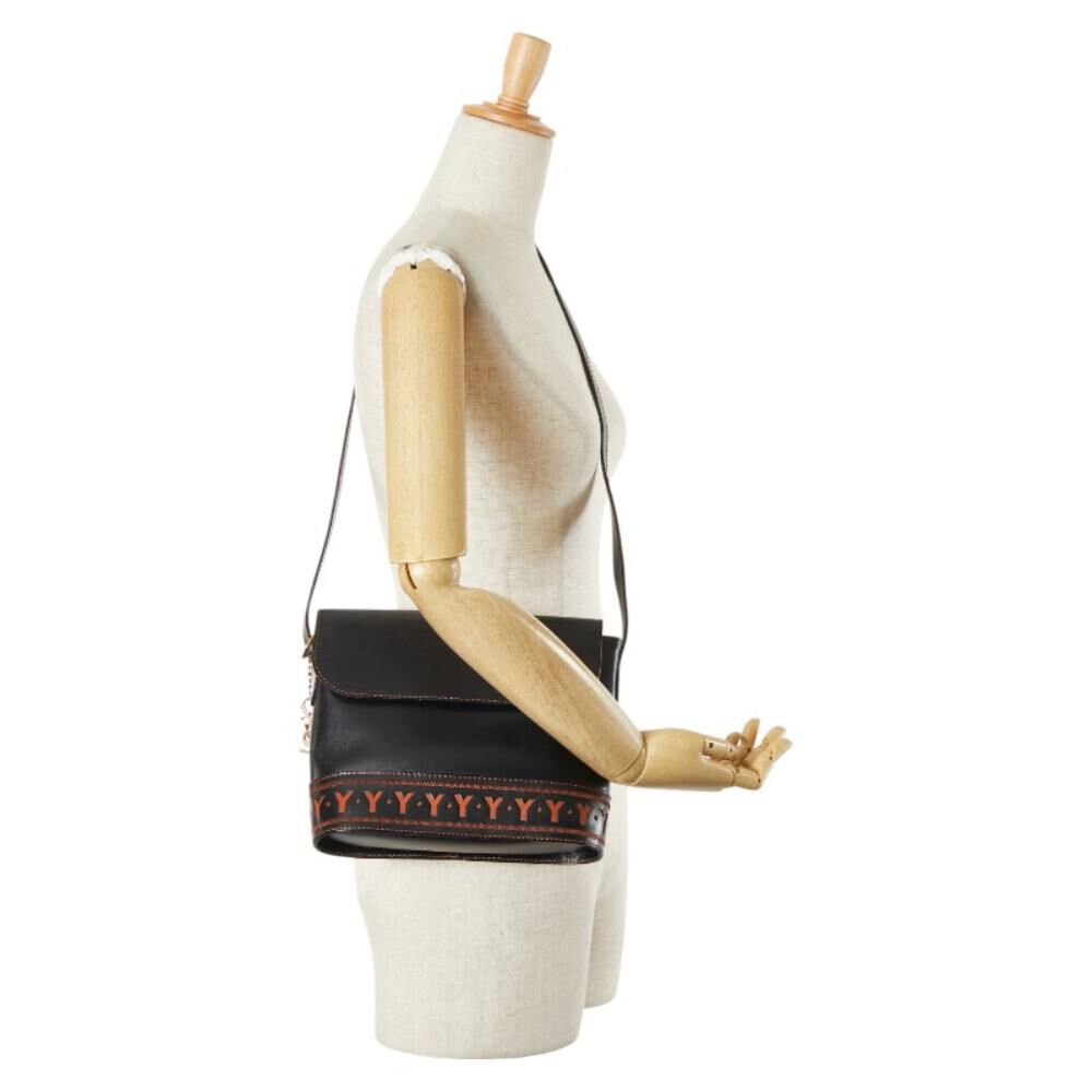 Yves Saint Laurent Shoulder Bag