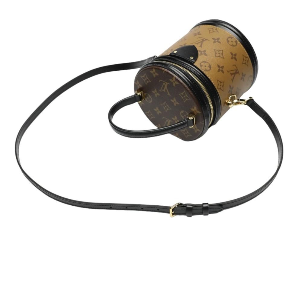 Louis Vuitton Shoulder Bags