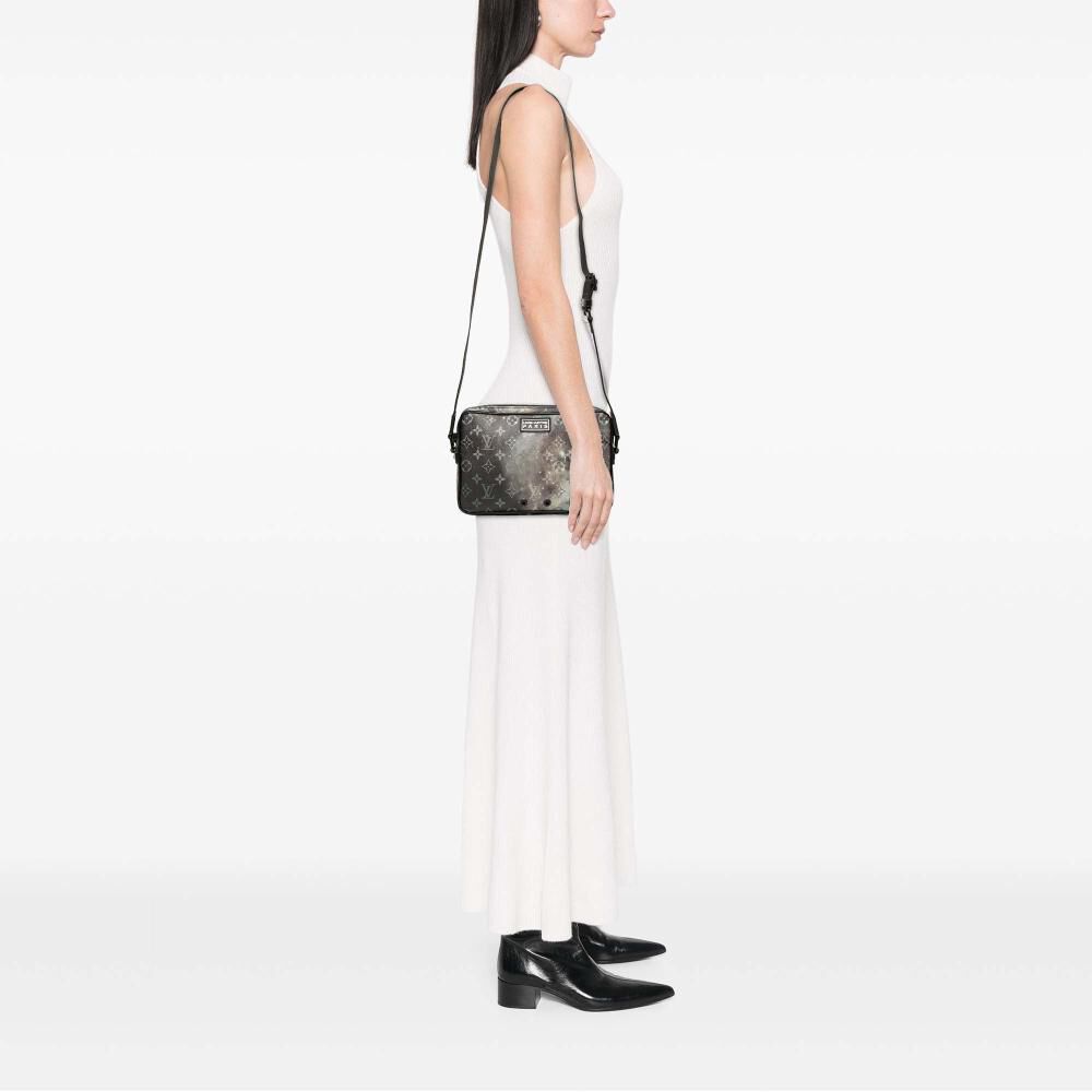 Louis Vuitton Messenger