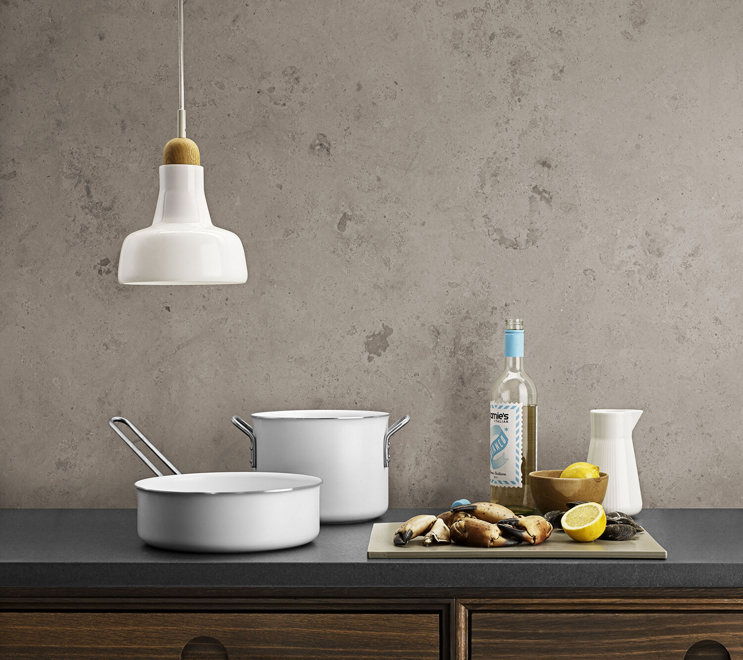 White Line Sauterpande 24 cm keramisk Slip-Let&reg; bel&aelig;gning