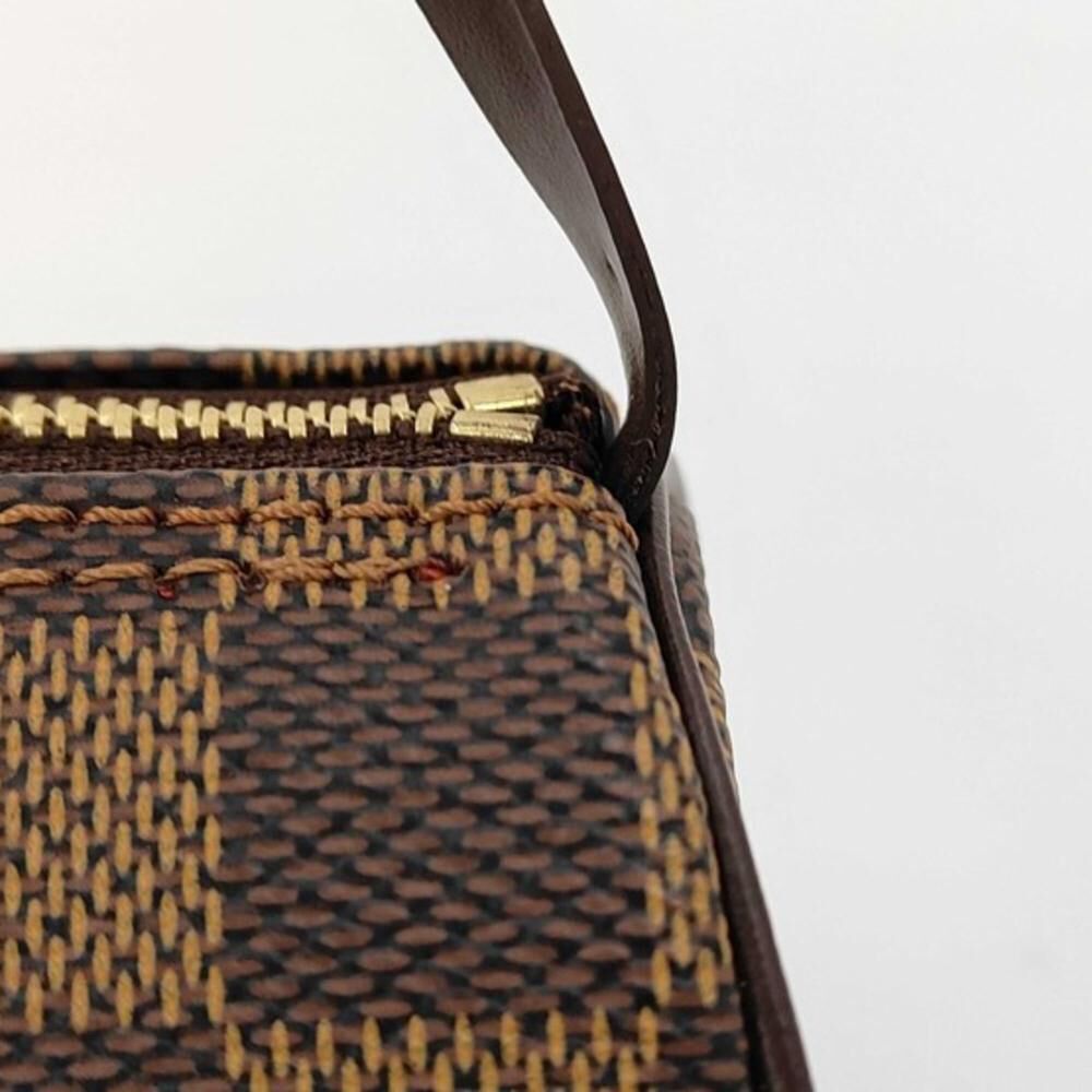 Louis Vuitton Papillon