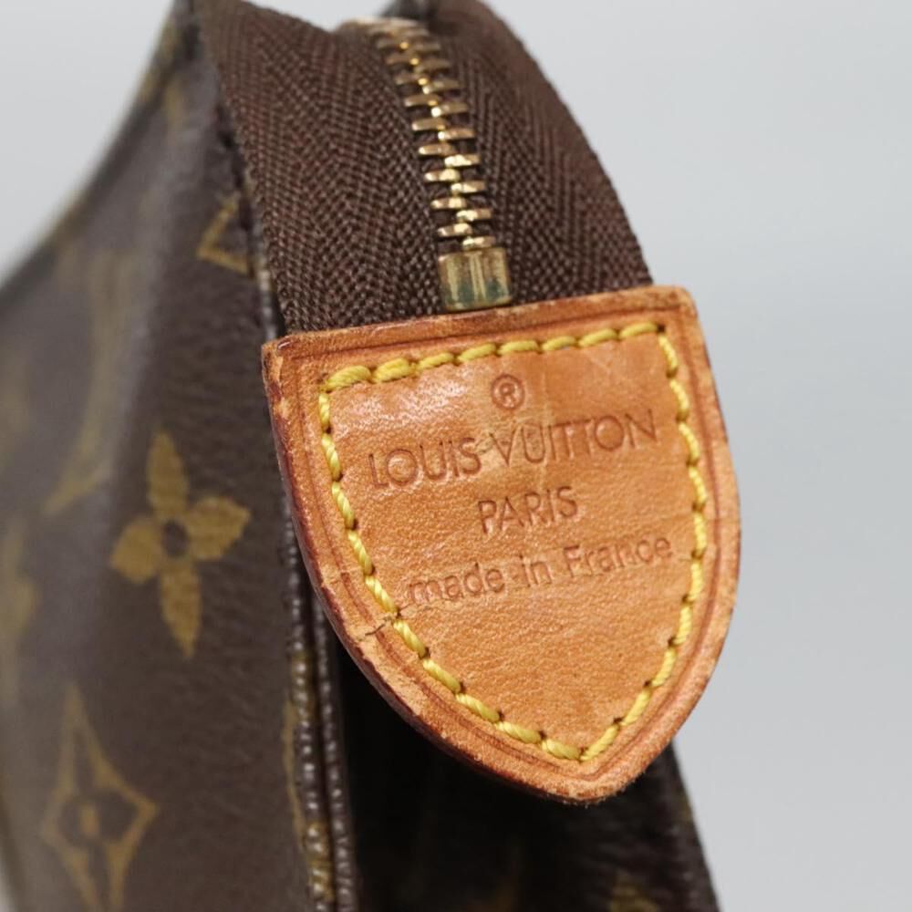 Louis Vuitton Poche Toilette