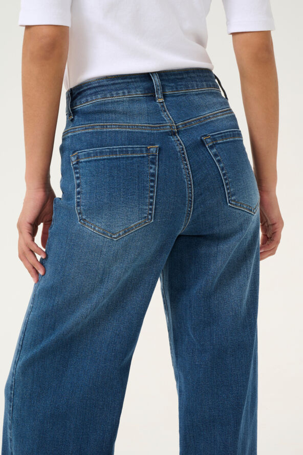 KAkarla HW Flared Jeans