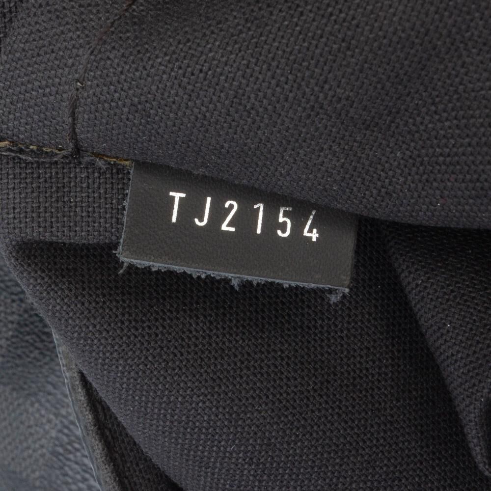 Louis Vuitton Messenger