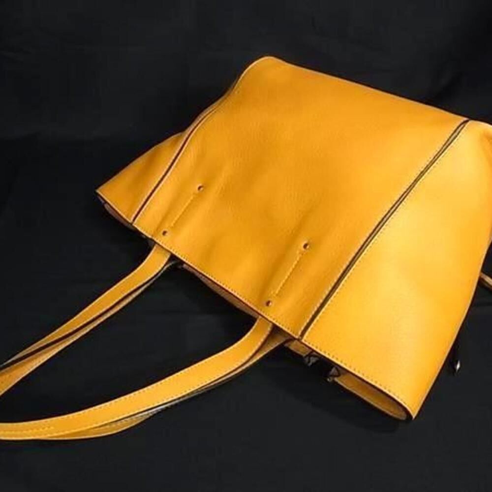Chlo&eacute; Tote