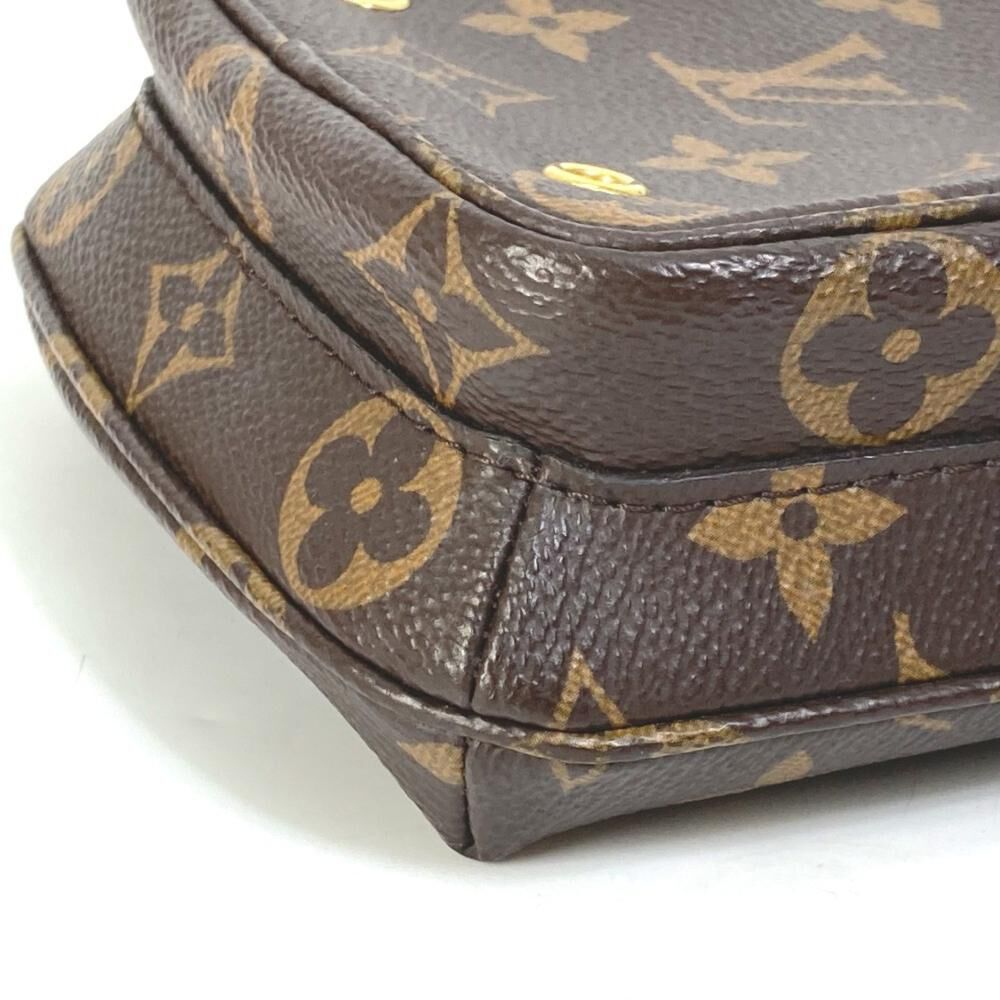 Louis Vuitton Shoulder Bags