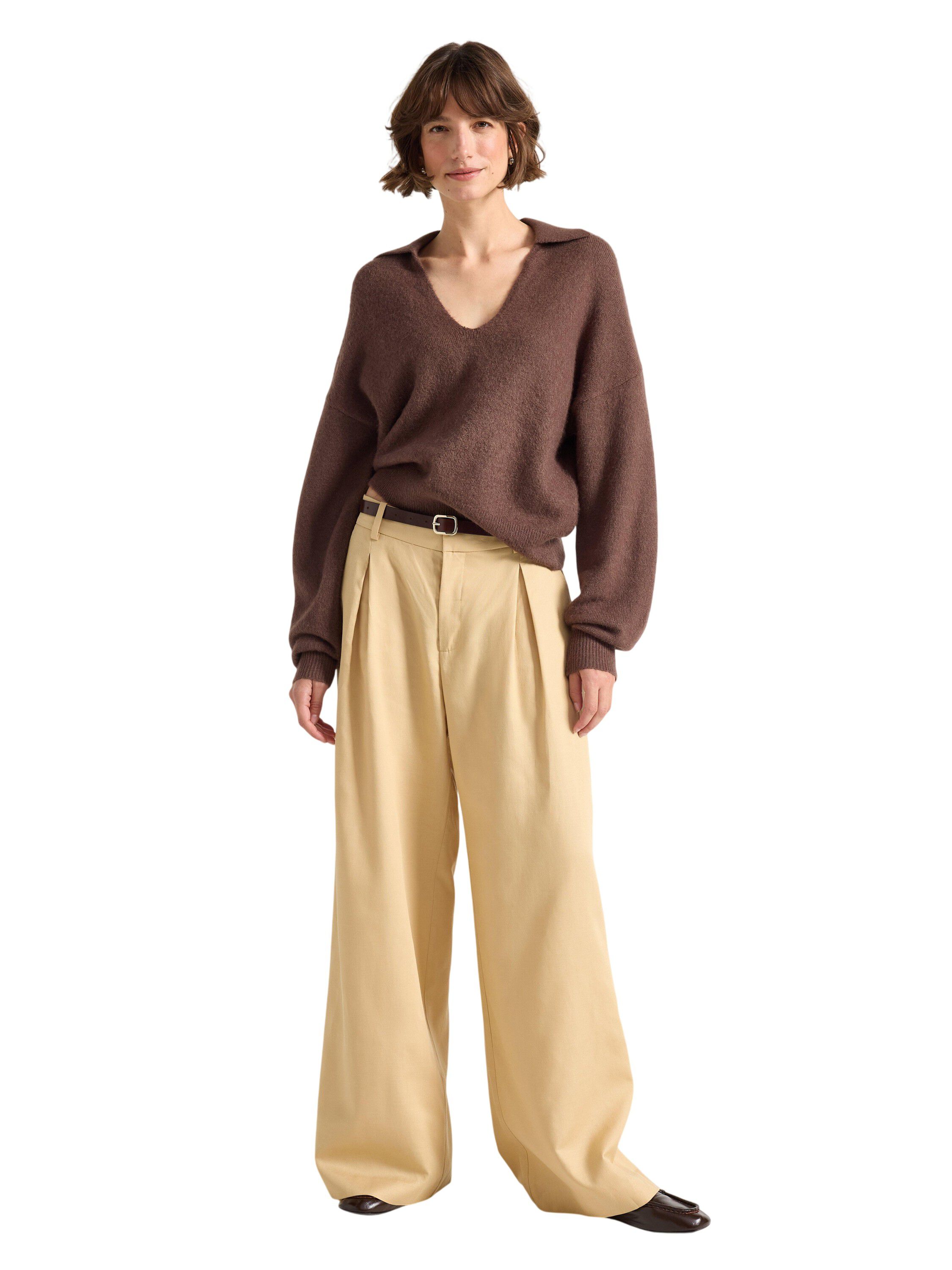 Stickad tr&ouml;ja i mjukt material med