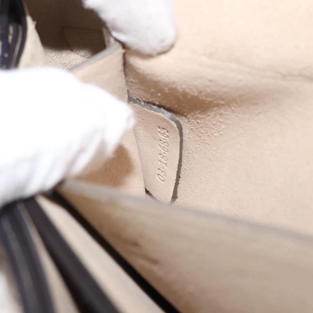 Chlo&eacute; Shoulder Bag