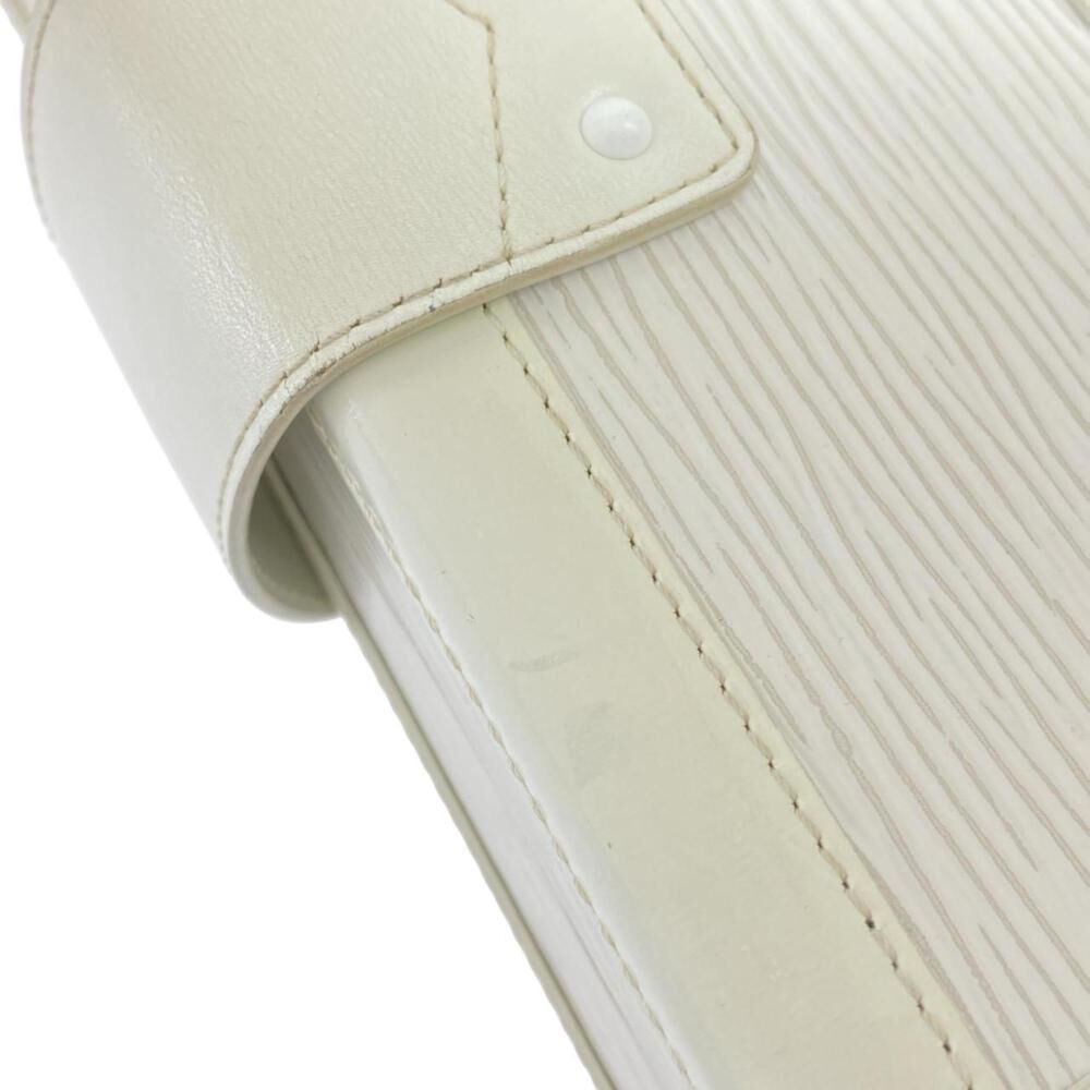 Louis Vuitton Petite Malle