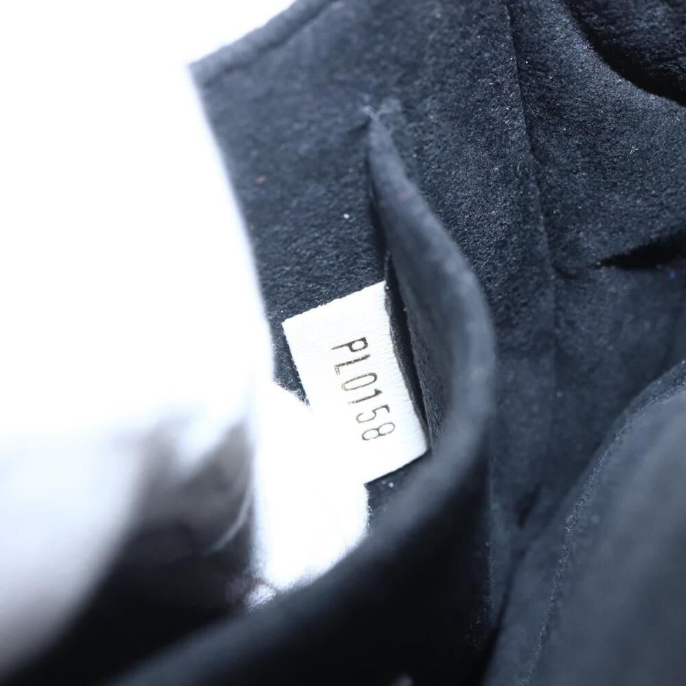 Louis Vuitton Chantilly