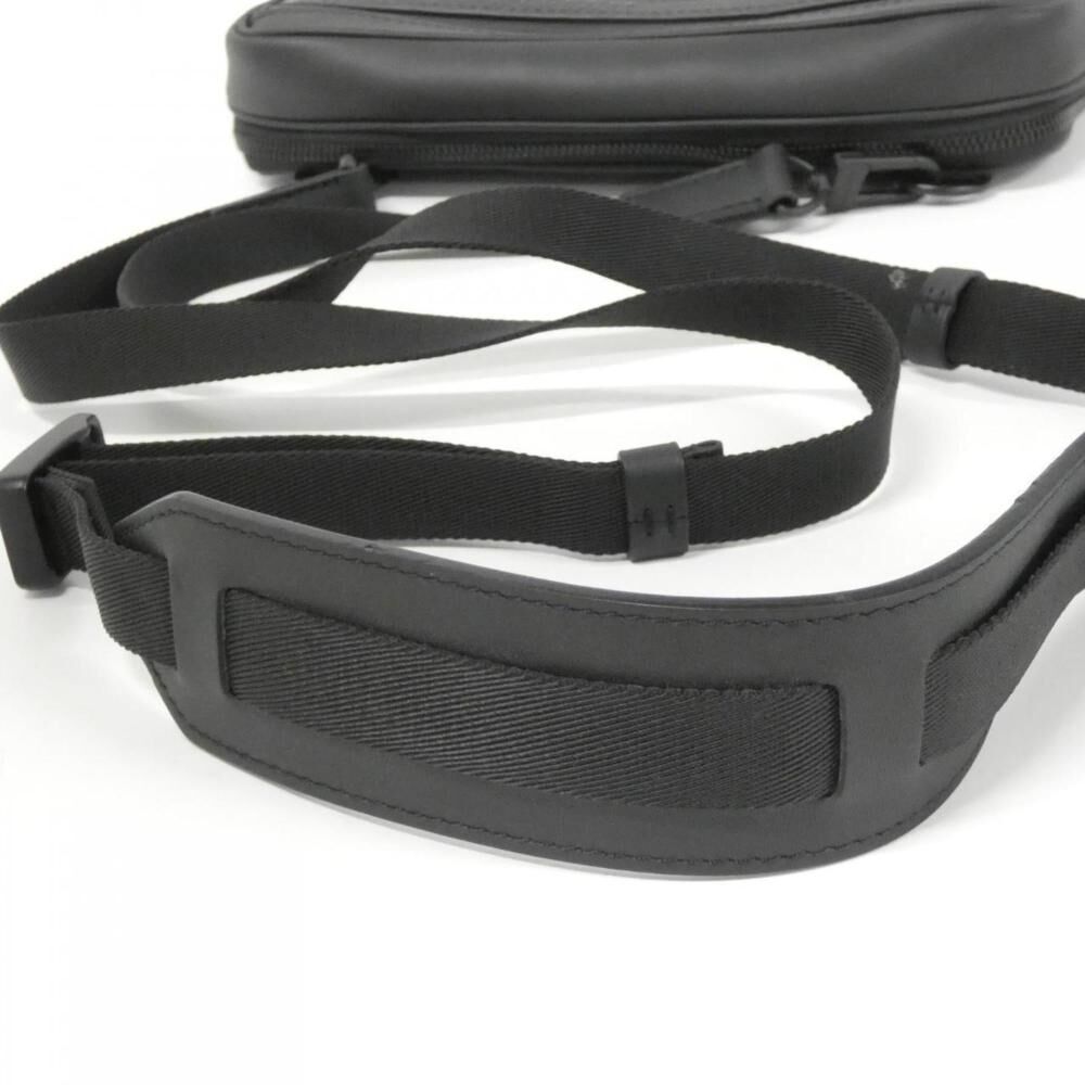 Louis Vuitton Messenger