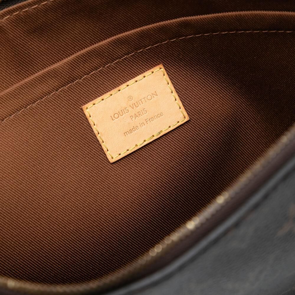 Louis Vuitton Clutch