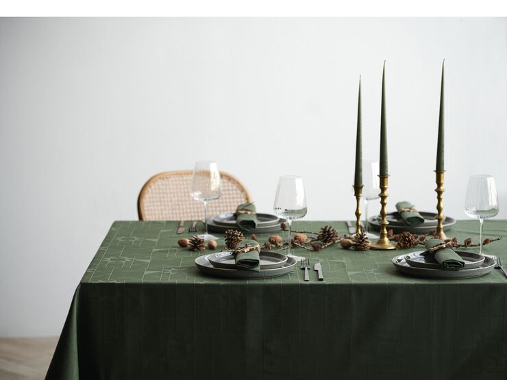 Dug 140x270 Star Damask Forest green