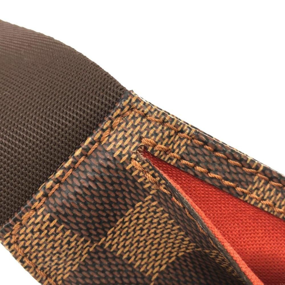 Louis Vuitton Shoulder Bags