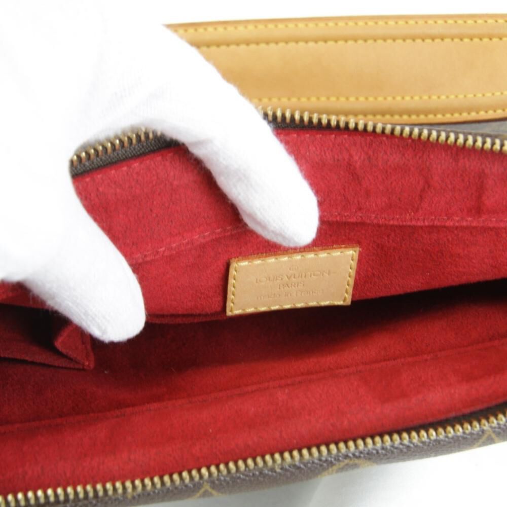 Louis Vuitton Shoulder Bags