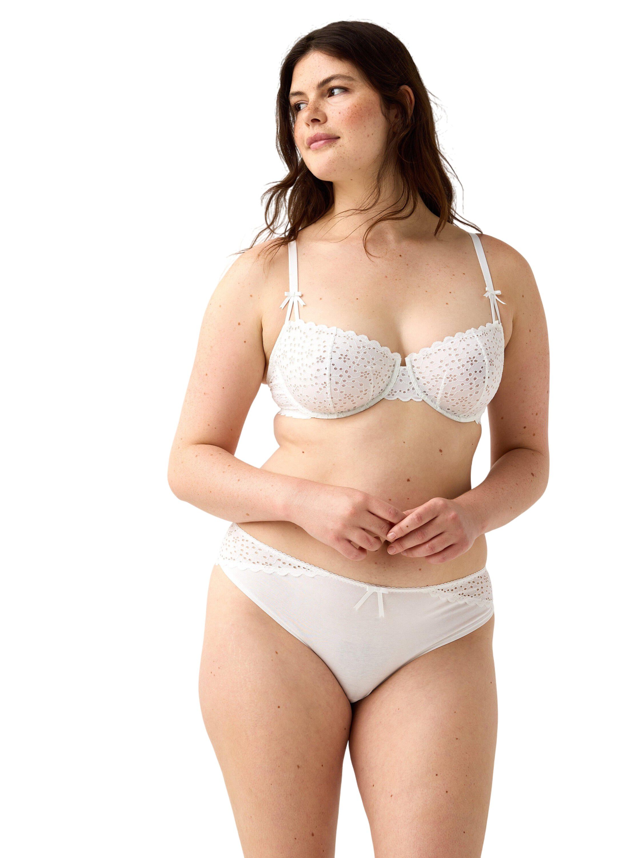Brazilian trusser med broderie anglaise