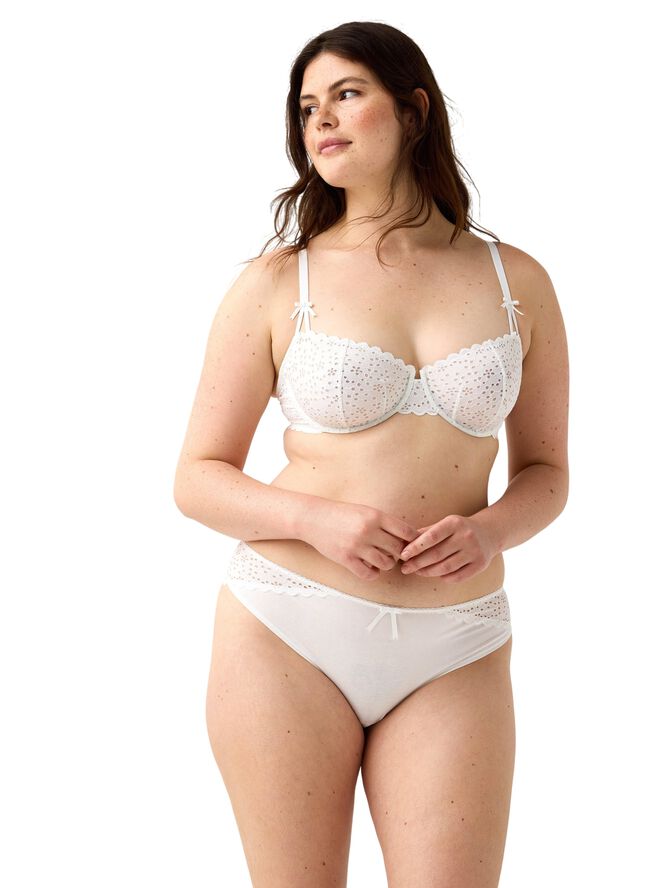 Brazilian trusser med broderie anglaise