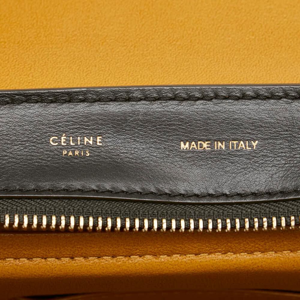 C&eacute;line Trapeze