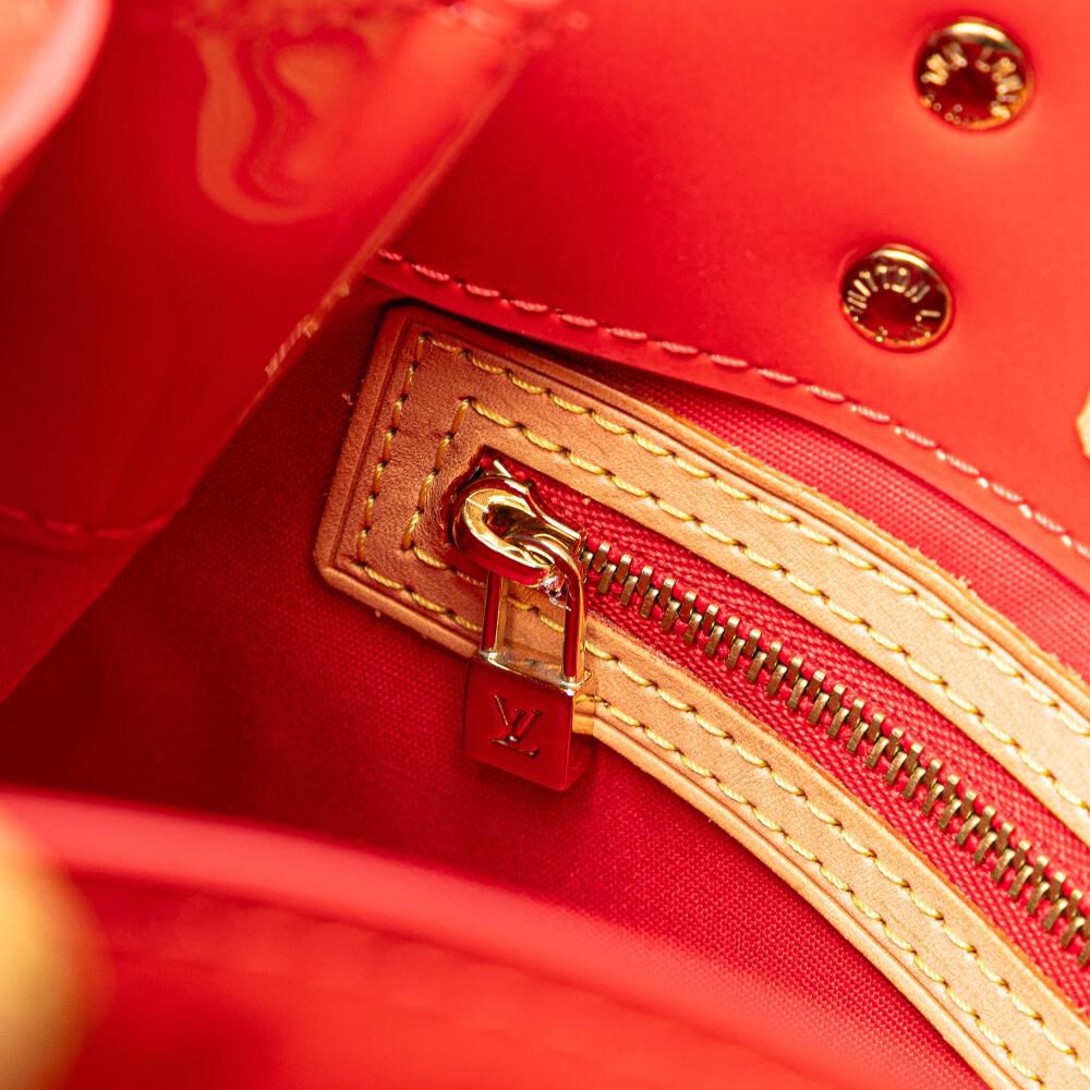 Louis Vuitton Reade