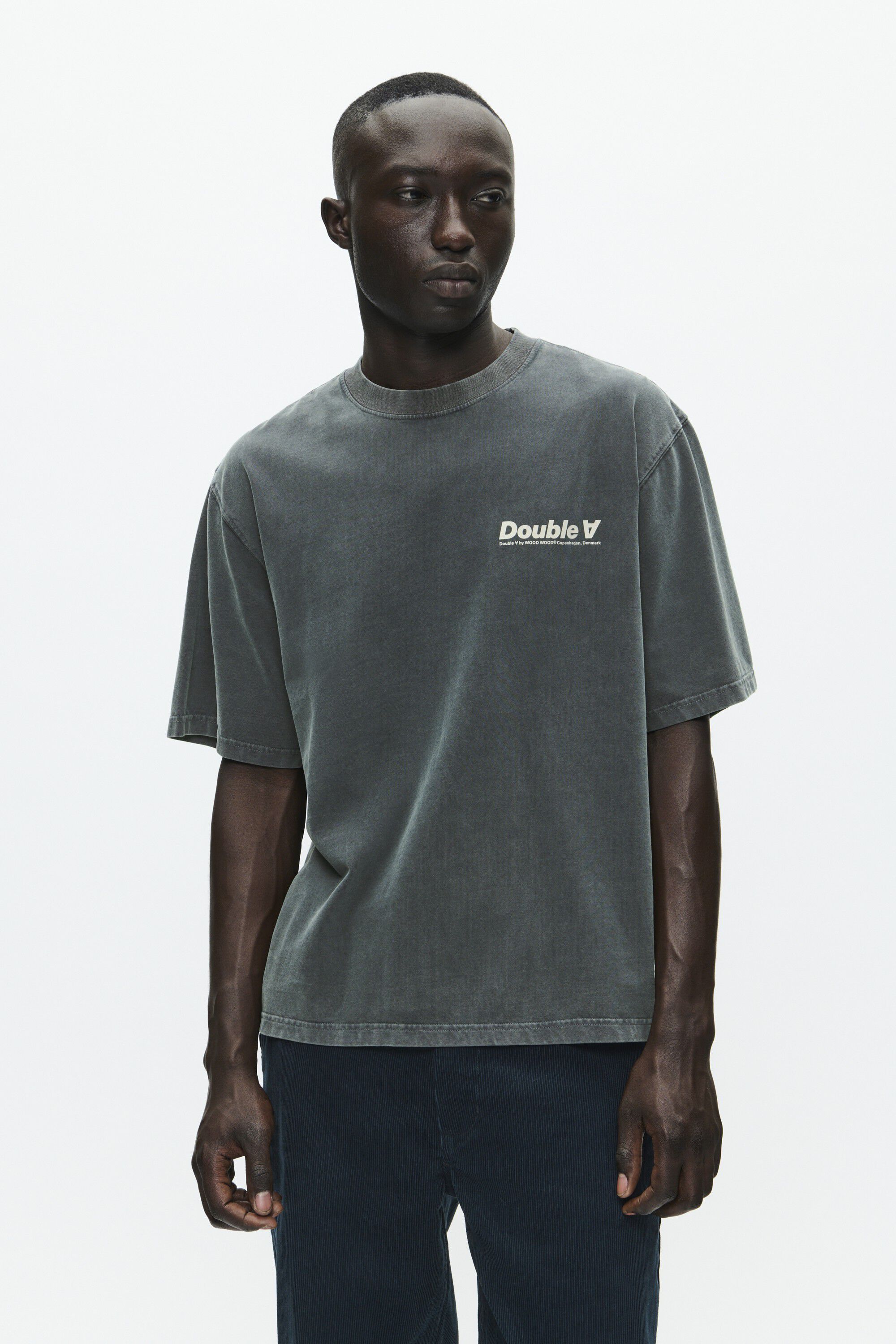 WWLiam tee italic 25210